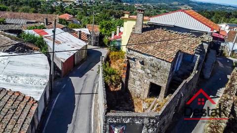 Moradia para venda em São Miguel do Mato, Vouzela.