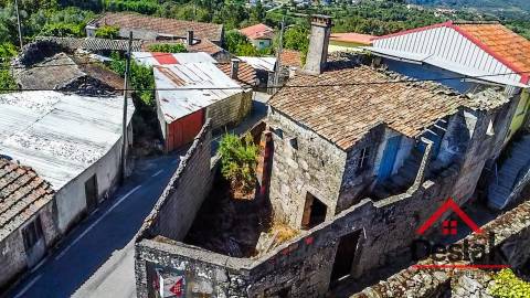 Moradia para venda em São Miguel do Mato, Vouzela.