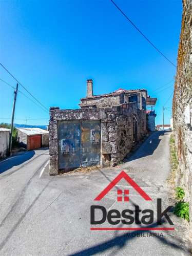 Moradia para venda em São Miguel do Mato, Vouzela.