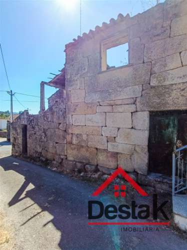 Moradia para venda em São Miguel do Mato, Vouzela.