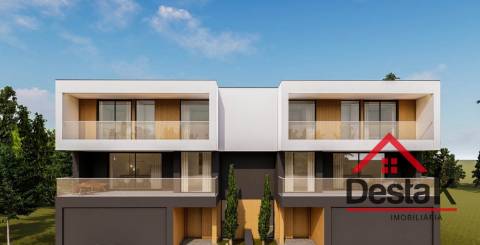 Moradia Geminada V3 para venda em Oliveira de Frades