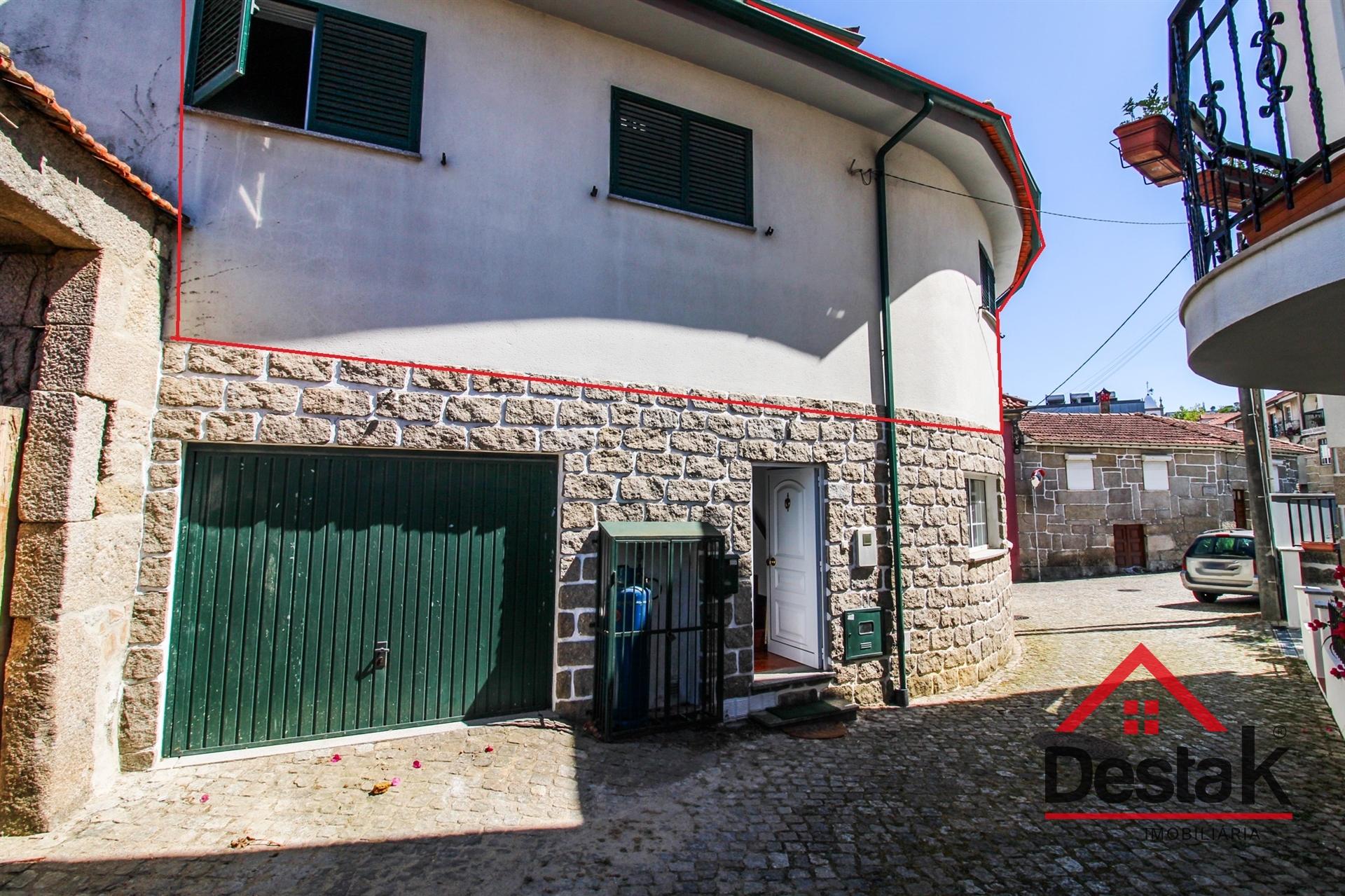 Apartamento T4 para venda em Oliveira de Frades