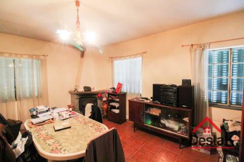 Terreno com Moradia para venda no Centro de São Pedro do Sul