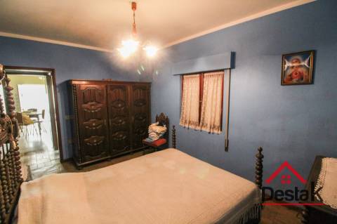 Terreno com Moradia para venda no Centro de São Pedro do Sul