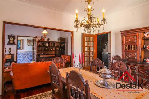 Moradia V5 para venda no Centro de Vouzela