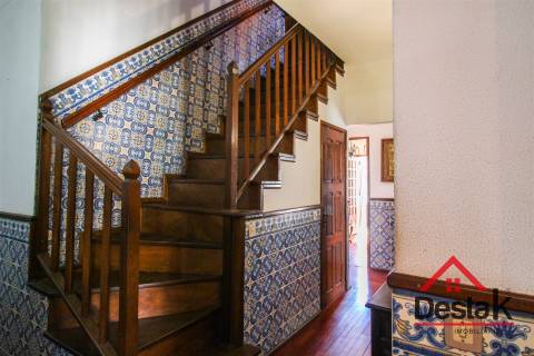 Moradia V5 para venda no Centro de Vouzela