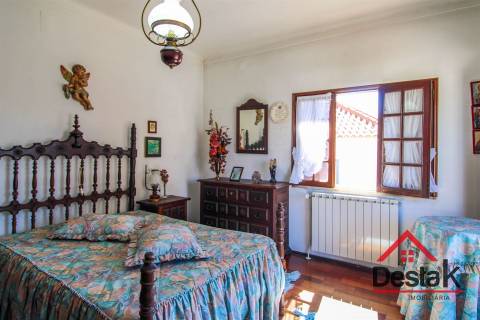 Moradia V5 para venda no Centro de Vouzela