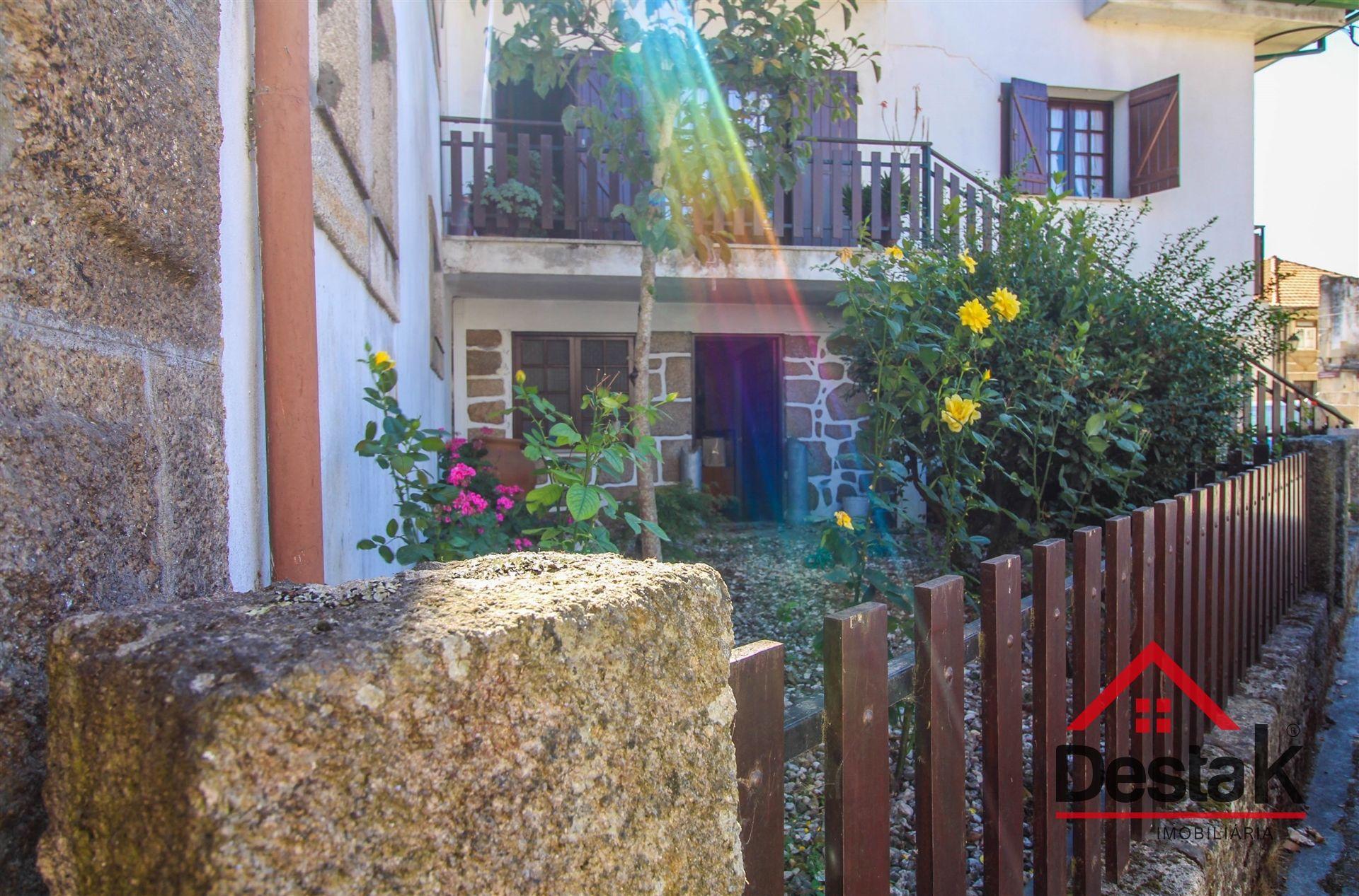 Moradia V5 para venda no Centro de Vouzela