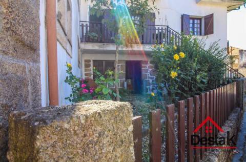 Moradia V5 para venda no Centro de Vouzela