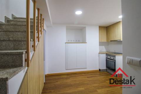 Prédio com andares independentes - Termas de São Pedro do Sul