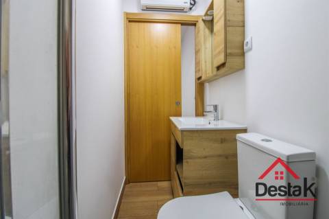 Prédio com andares independentes - Termas de São Pedro do Sul