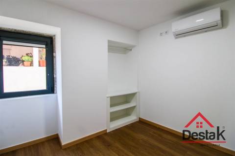 Prédio com andares independentes - Termas de São Pedro do Sul