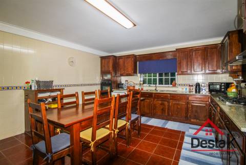 Moradia isolada V4 para venda em Vouzela