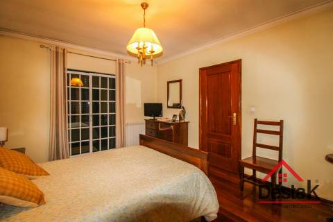 Moradia isolada V4 para venda em Vouzela