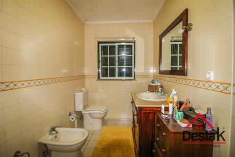 Moradia isolada V4 para venda em Vouzela