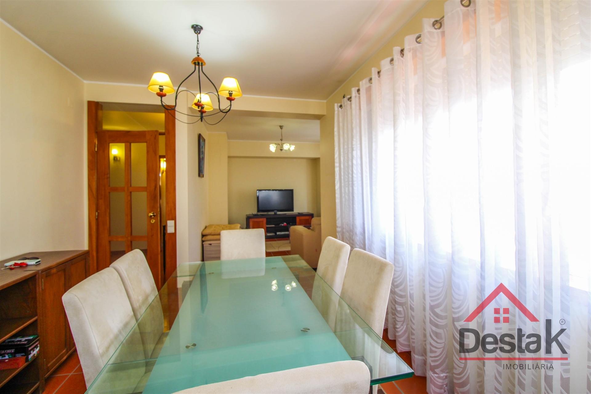 Apartamento T2 Mobilado e Equipado &#124; Localização central- São Pedro do Sul
