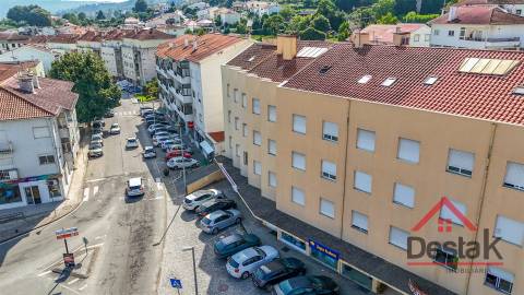 Apartamento T2 Mobilado e Equipado | Localização central- São Pedro do Sul