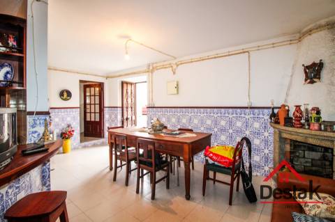 Moradia V3 para venda em Aldeia do Sul, São Pedro do Sul