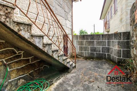 Moradia V3 para venda em Aldeia do Sul, São Pedro do Sul