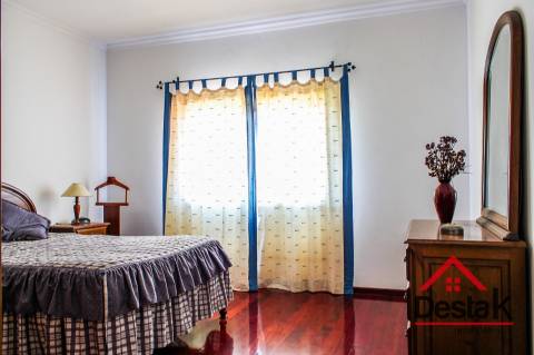 Moradia V3 para venda em Tarouca