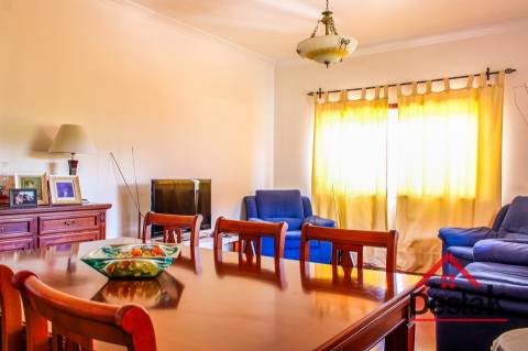 Moradia V3 para venda em Tarouca