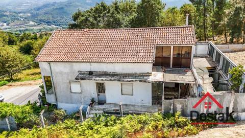 Moradia com vistas deslumbrantes em São Pedro do Sul
