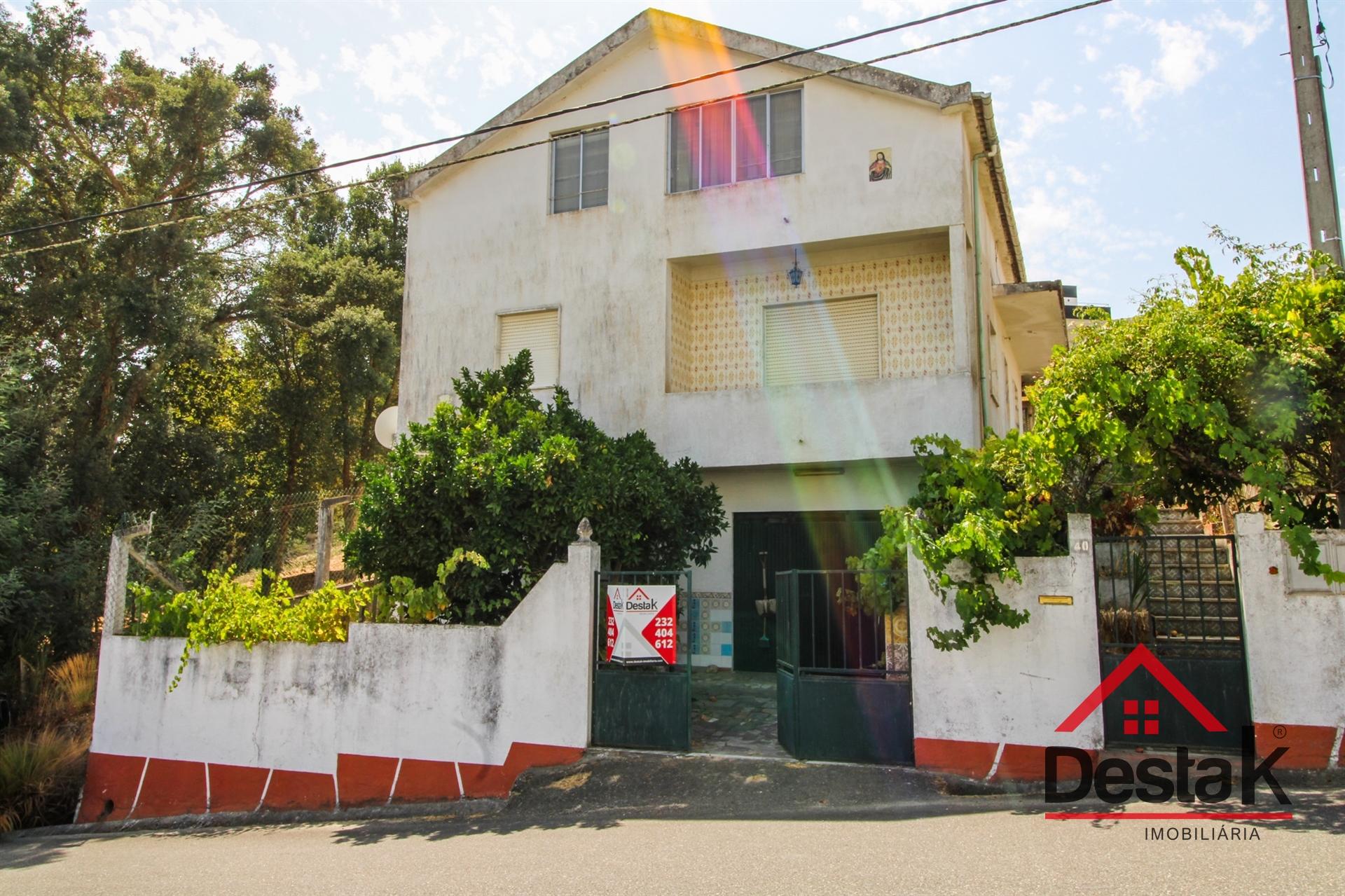 Moradia com vistas deslumbrantes em São Pedro do Sul