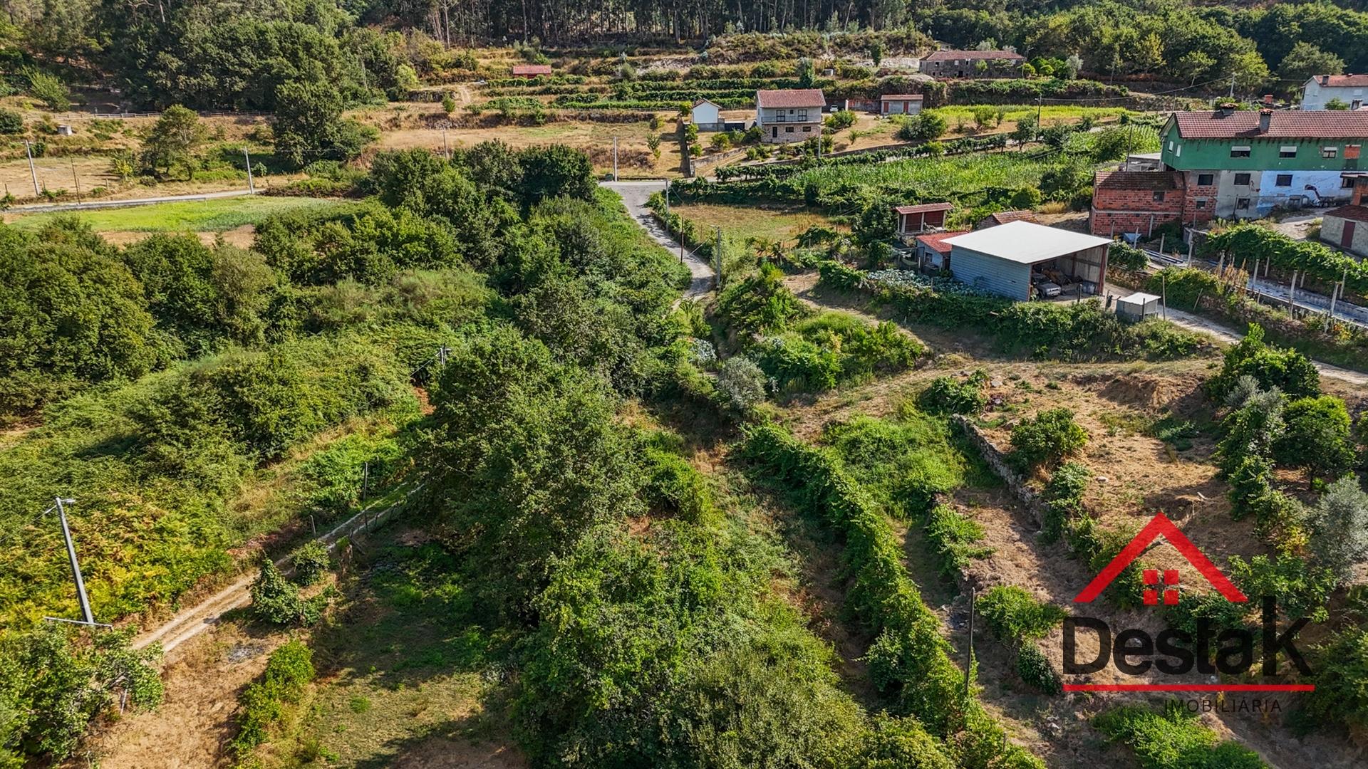 Moradia V3 Quinta com 2 Hectares – Arcozelo das Maias, Oliveira de Frades