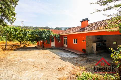 Moradia V3 Quinta com 2 Hectares – Arcozelo das Maias, Oliveira de Frades