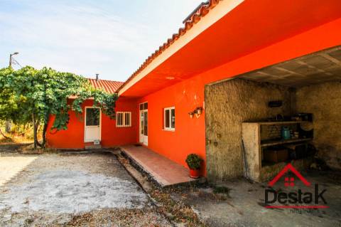 Moradia V3 Quinta com 2 Hectares – Arcozelo das Maias, Oliveira de Frades