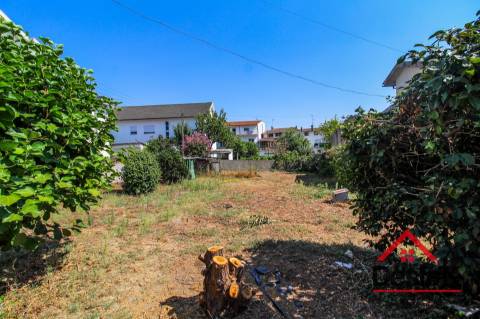 Terreno para construção no Centro da Cidade de São Pedro do Sul