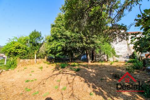 Moradia V4 em Sul, São Pedro do Sul