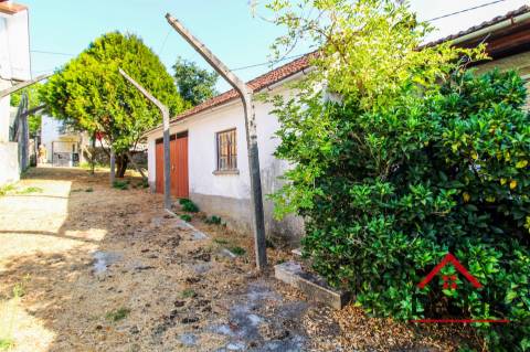 Moradia V4 em Sul, São Pedro do Sul