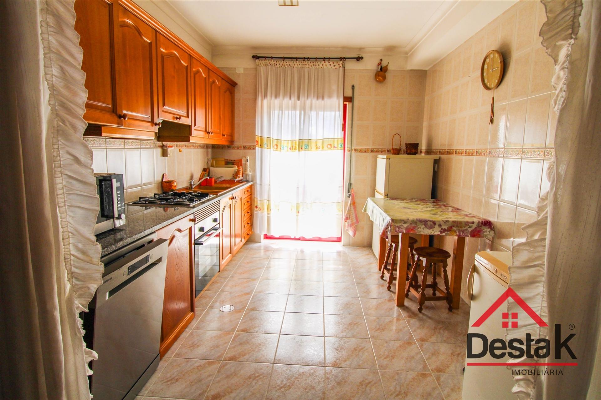 Apartamento T1+1 em São Pedro do Sul