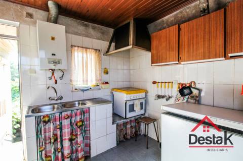 Moradia isolada com terreno para venda em São Pedro do Sul