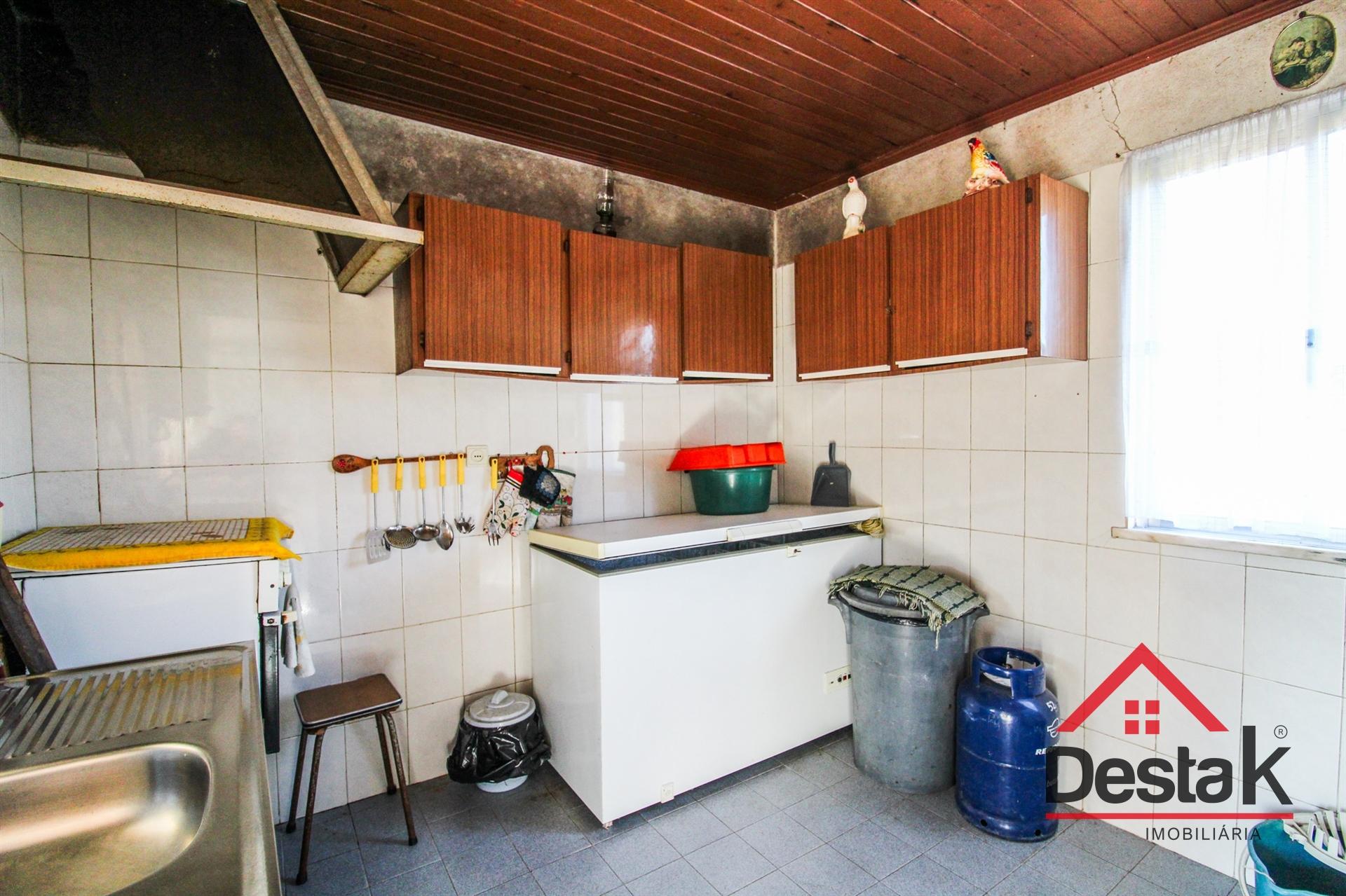 Moradia isolada com terreno, em Sul
