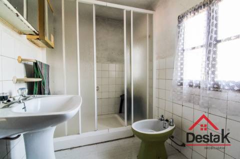 Moradia isolada com terreno para venda em São Pedro do Sul