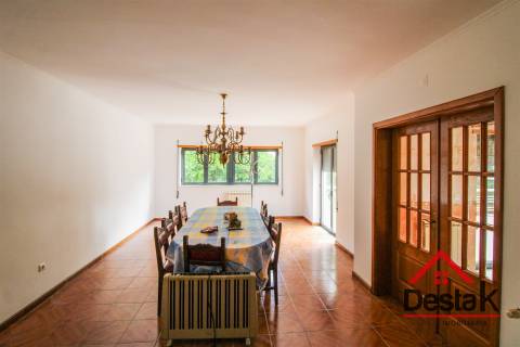 Moradia V6 em Sá de Carvalhais