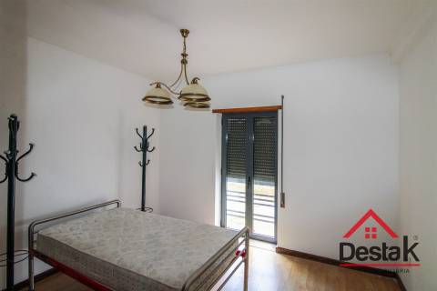 Moradia V6 em Sá de Carvalhais