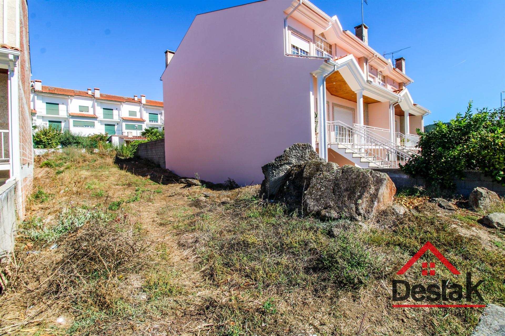 Lote urbano para construção, São Pedro do Sul