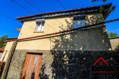 Moradia V3 para Remodelação – Oportunidade Única!