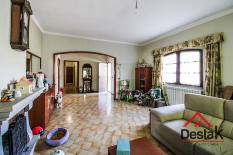 Moradia V6 em Carvalhais – São Pedro do Sul