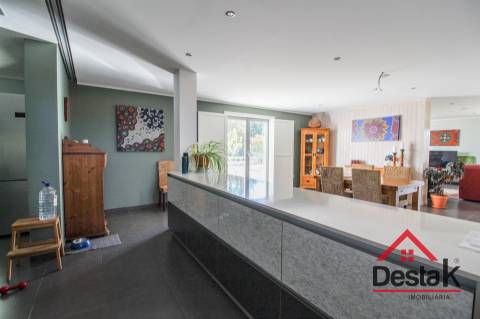 Moradia V5 Isolada para venda em São Pedro do Sul.