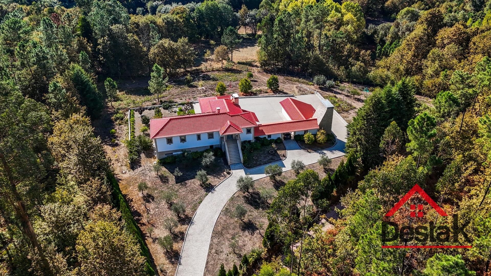 Moradia V5 Isolada para venda em São Pedro do Sul.