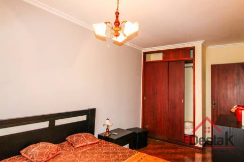 Apartamento T3 mobilado para arrendamento em Oliveira de Frades