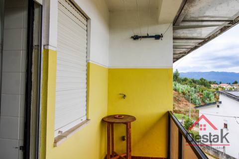 Apartamento T3 mobilado para arrendamento em Oliveira de Frades