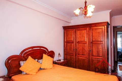 Apartamento T3 mobilado para arrendamento em Oliveira de Frades