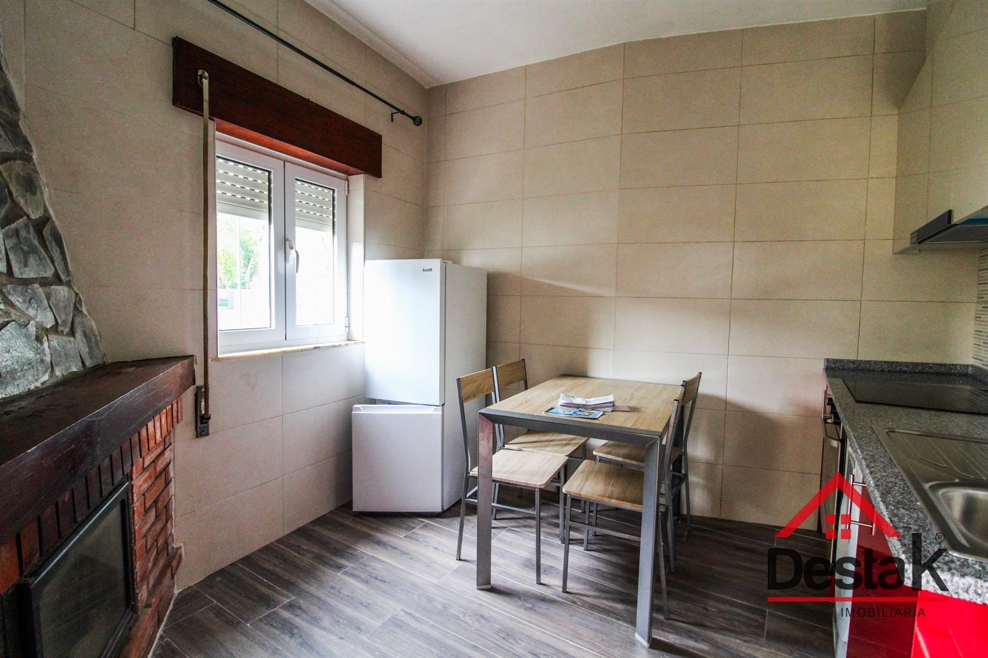 Moradia V1 para arrendamento em Sul