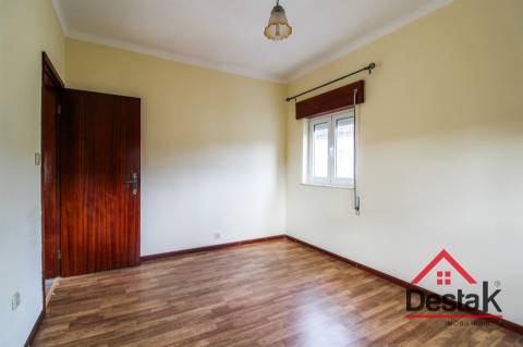 Moradia V1 para arrendamento em Sul