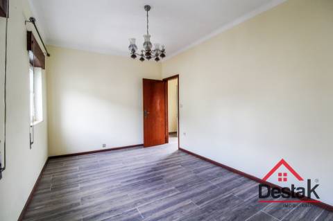 Moradia V1 para arrendamento em Sul